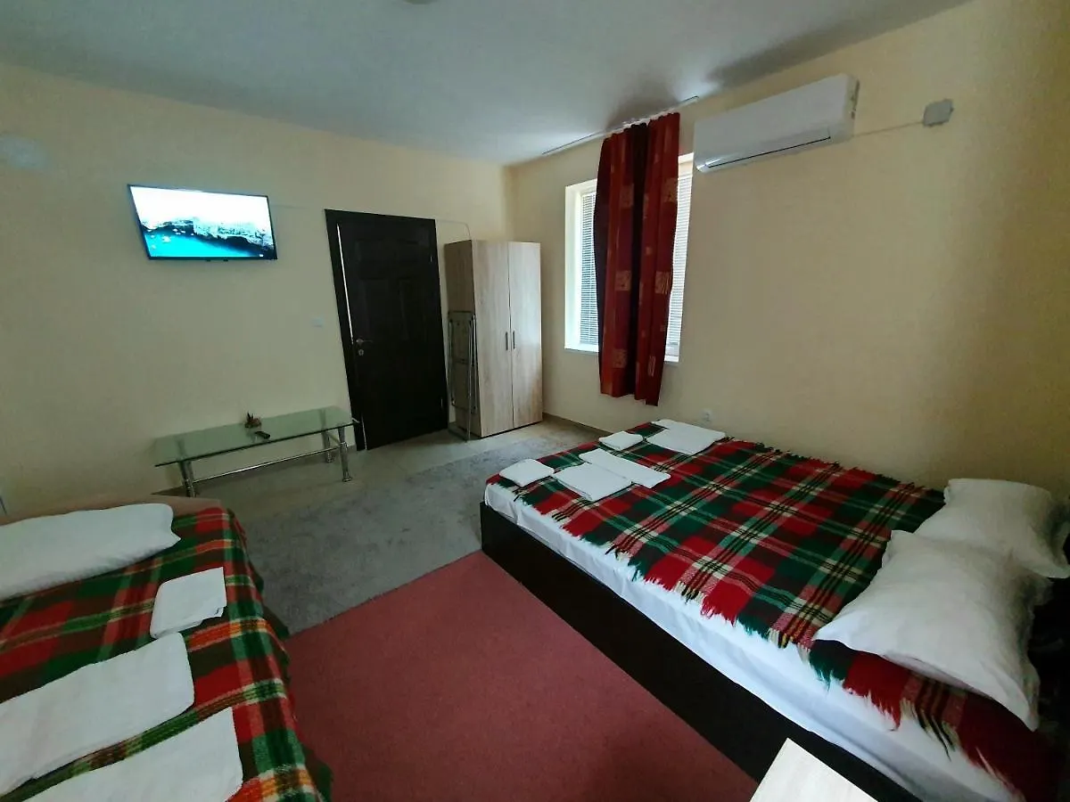 Viriks Hotel Burgas Inn