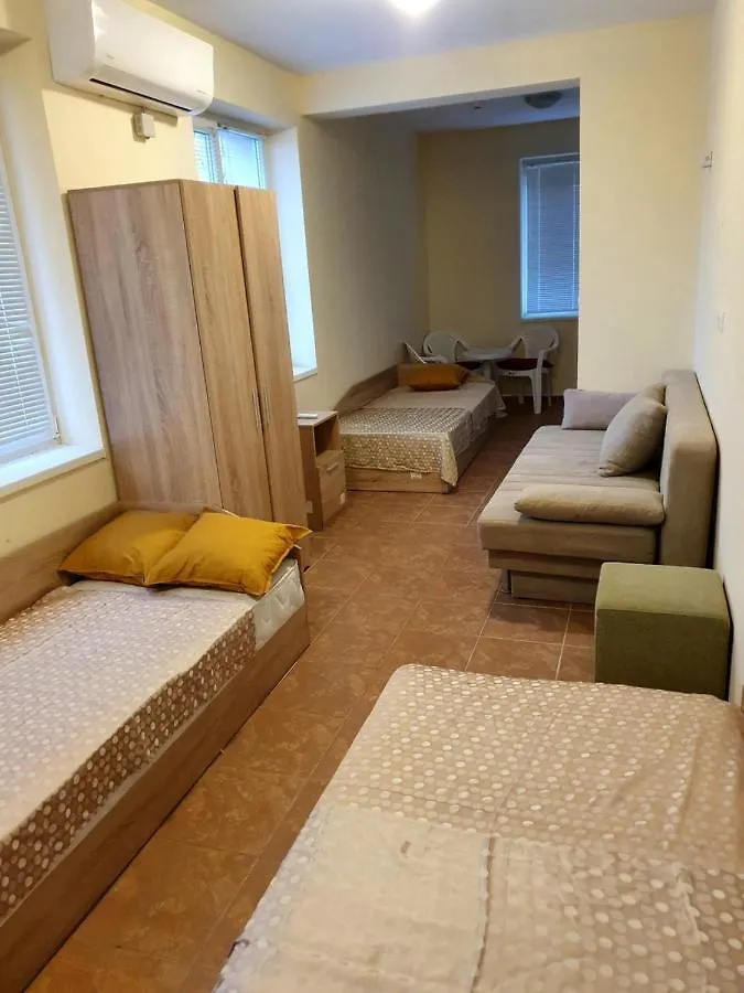 Viriks Hotel Burgas Inn