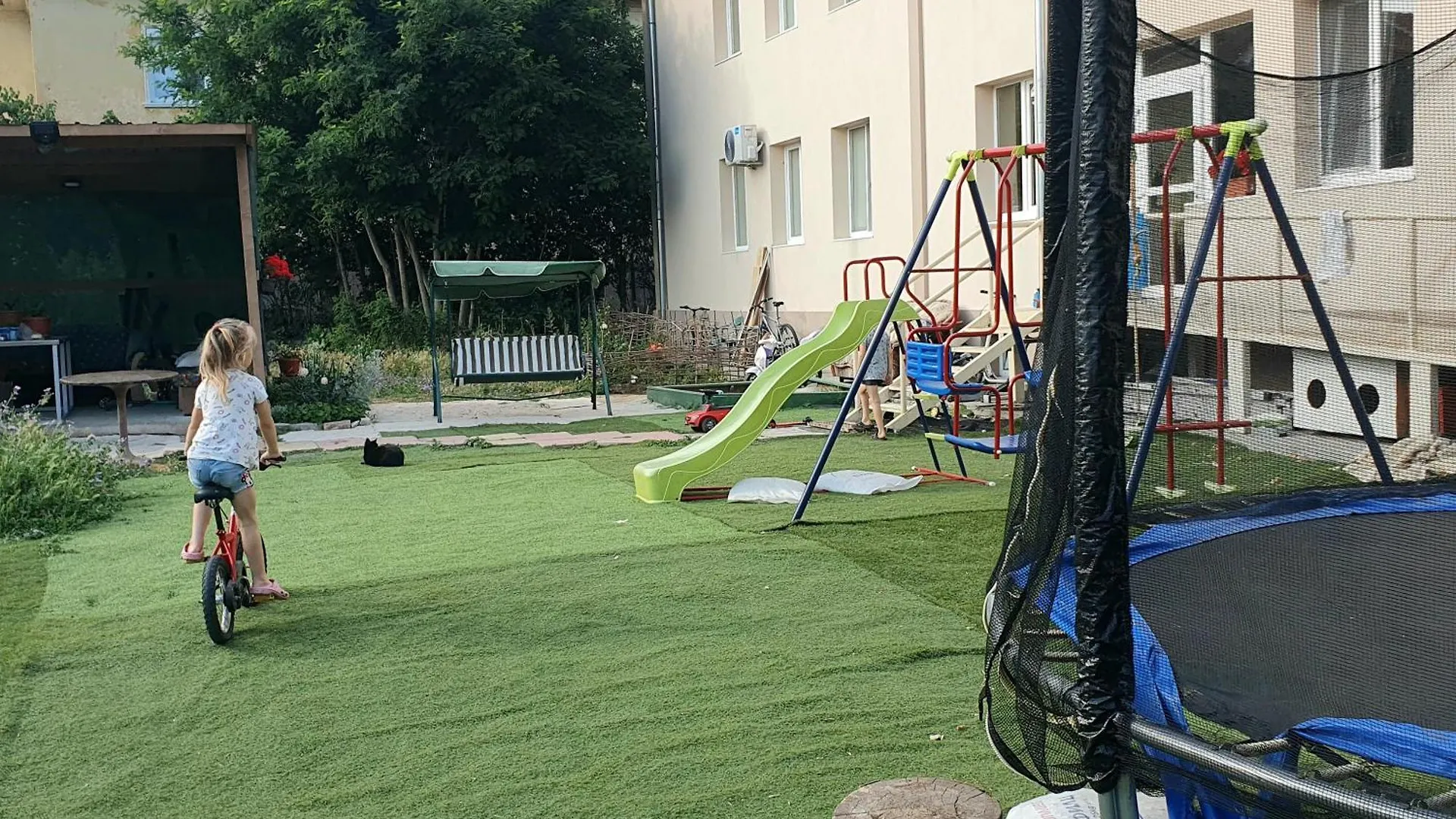 Viriks Hotel Burgas Inn